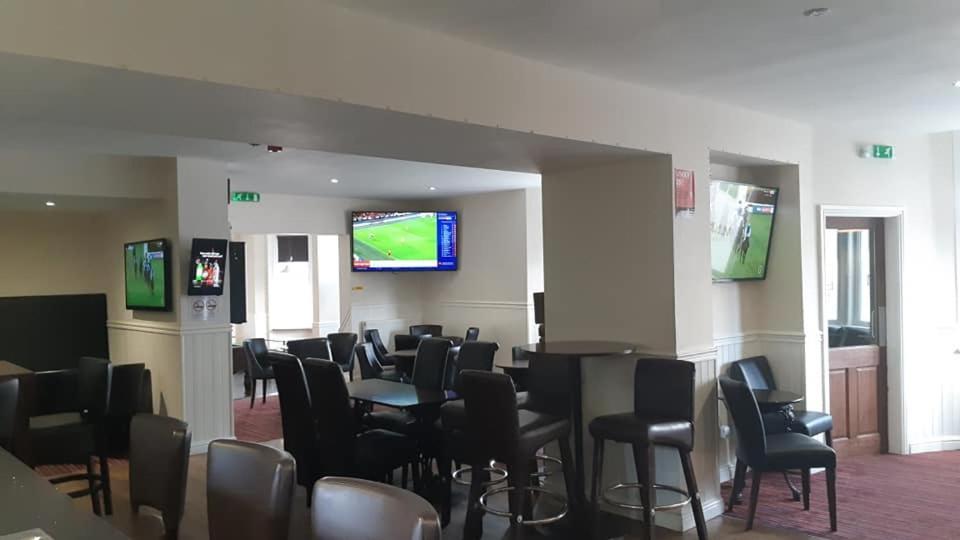 Dalesman Hotel Дарлингтън Екстериор снимка