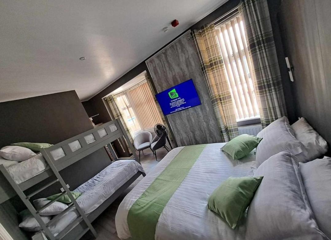 Dalesman Hotel Дарлингтън Екстериор снимка